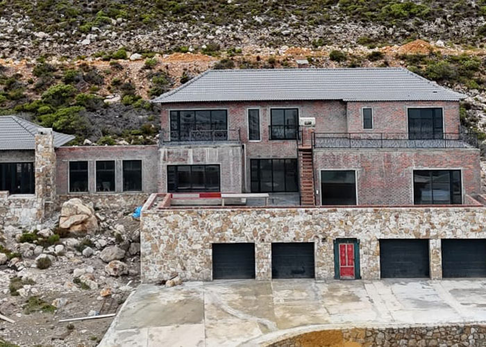 Home Building at Betties Bay